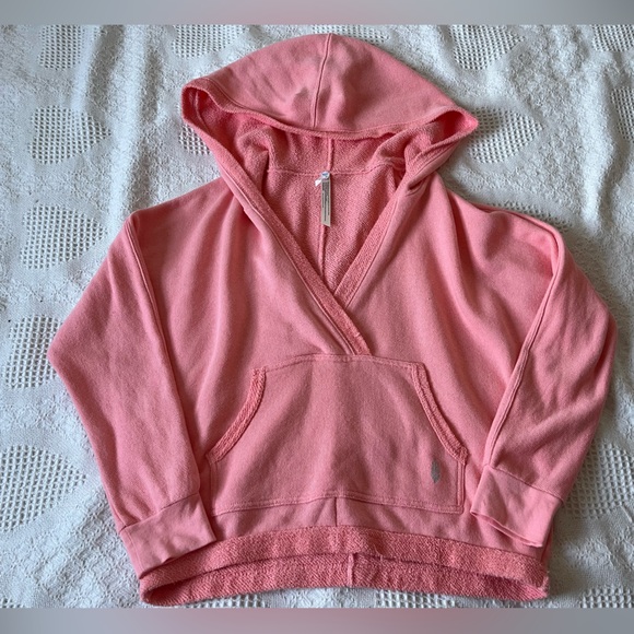 Free People Sweaters - Free people mouvement sweater💞